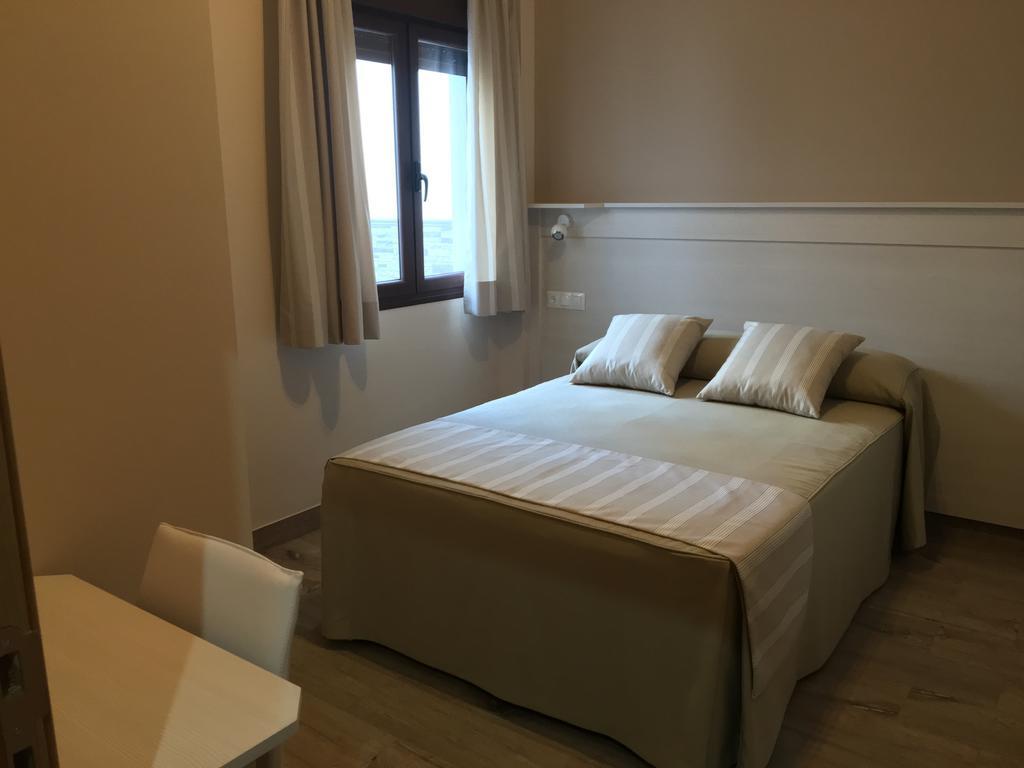 Hostal Los Encinares Villanueva de Cordoba Luaran gambar