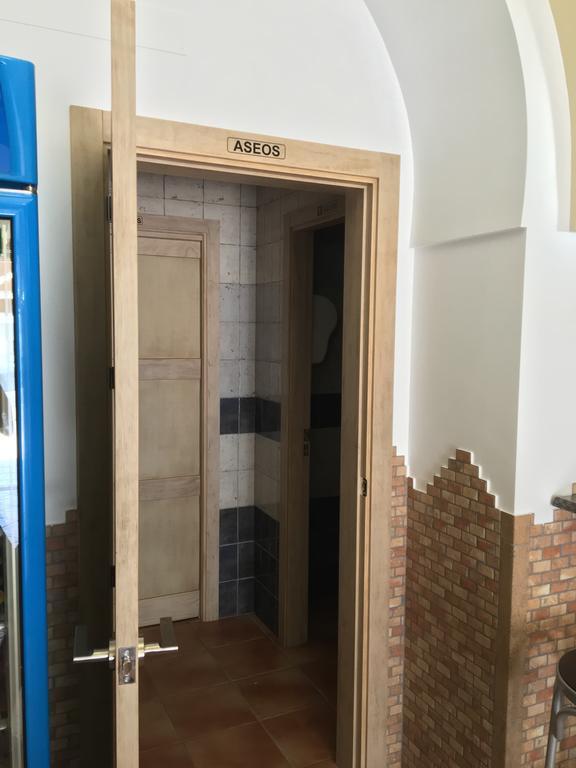 Hostal Los Encinares Villanueva de Cordoba Luaran gambar
